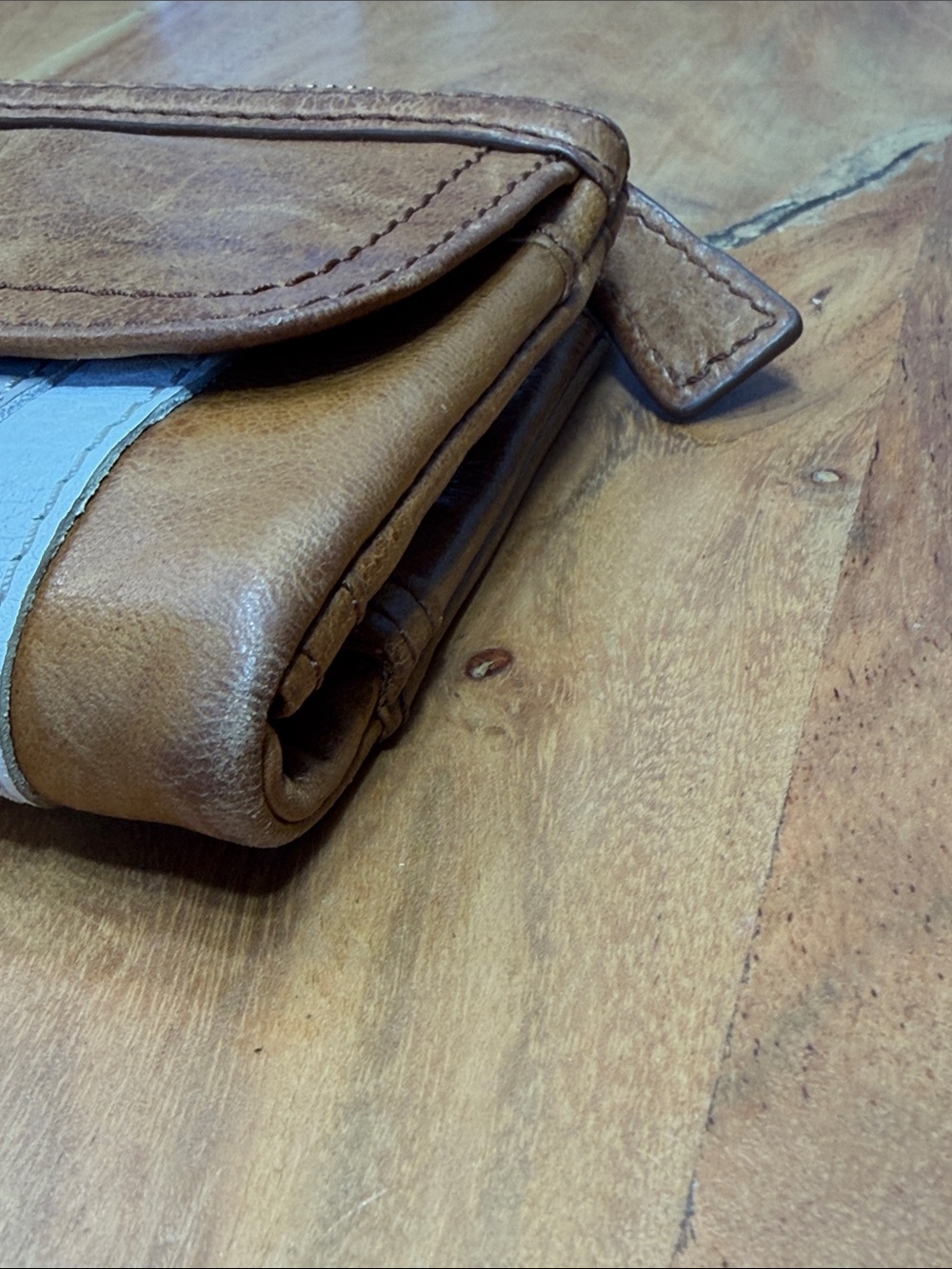Fossil Vintage Y2K Brown Leather Stripe Wallet (GUC) - Picture 9 of 14